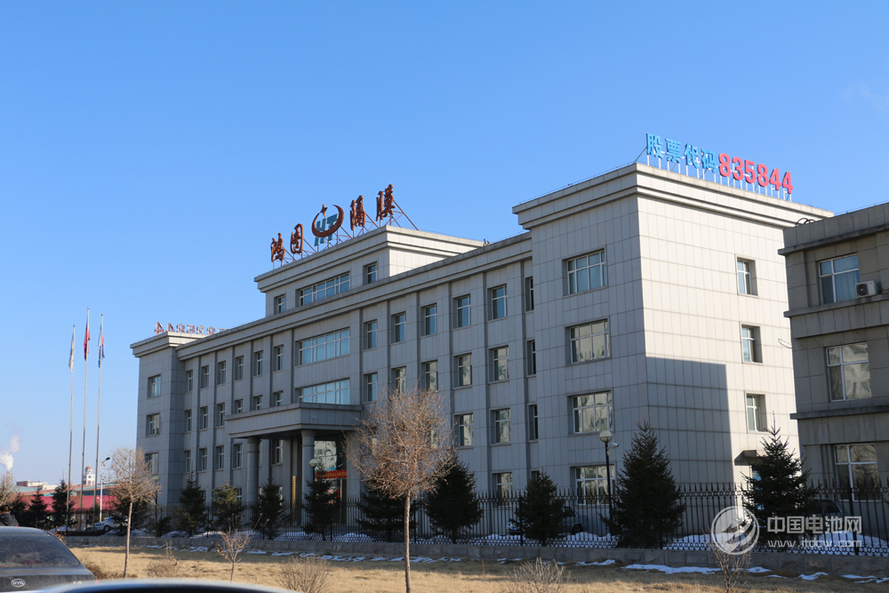 多路資本爭搶新能源車市場“蛋糕”  準(zhǔn)入門檻提高 行業(yè)競爭激烈