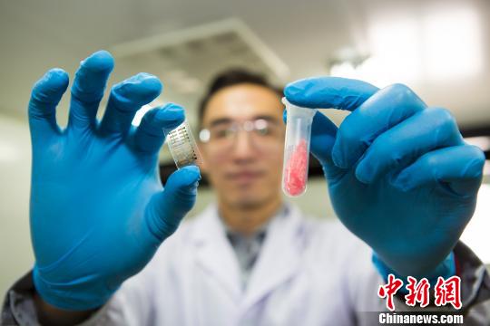 中國發現新型發電材料：未來可用衣服給手機充電