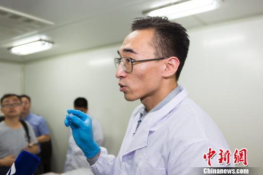 中國發現新型發電材料：未來可用衣服給手機充電