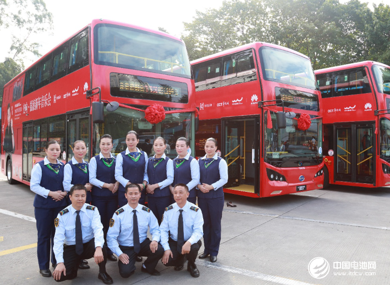 服務深圳市民的比亞迪純電動雙層巴士