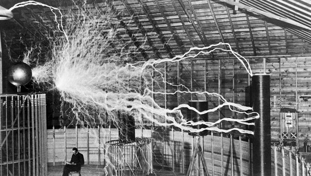 電池技術的未來：從超級電容到空中無線充電