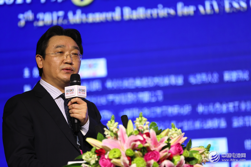 深圳中興創(chuàng)新材料技術(shù)有限公司董事長胡達(dá)文