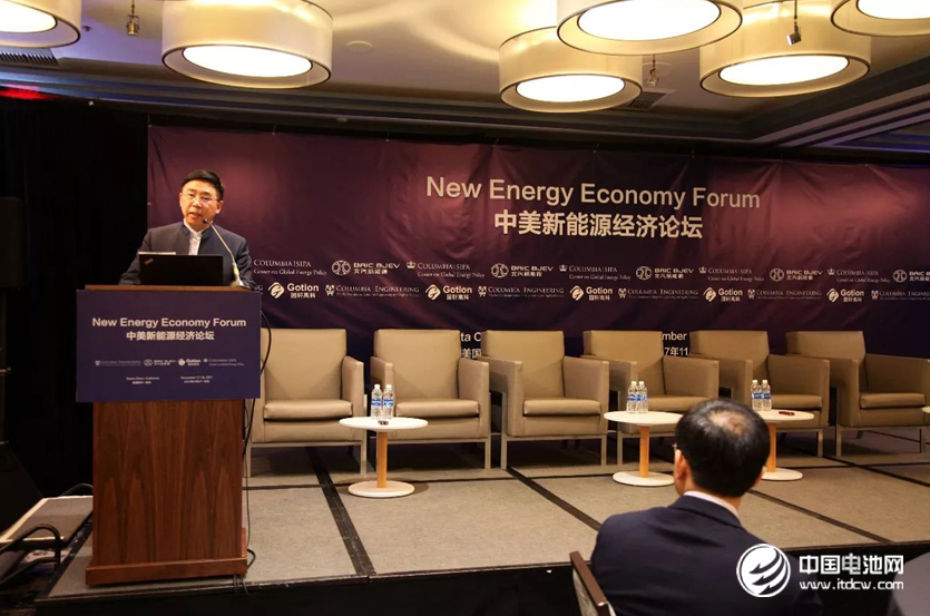 國軒高科董事長李縝發表主題演講