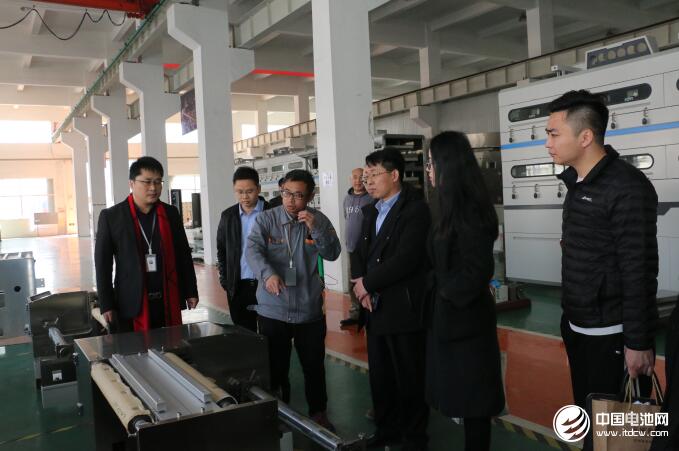 中國鋰電新能源產業鏈調研團一行參觀大族展宇