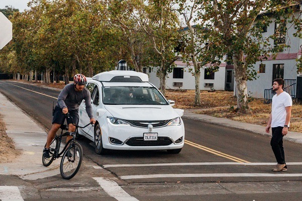 李駿：緣何Uber事故之后 國內地方政府仍爭相上馬自動駕駛路測