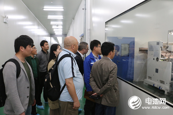 玉皇新能源石墨烯年產(chǎn)能達(dá)3噸 今年動(dòng)力電池產(chǎn)能或達(dá)12億WH 