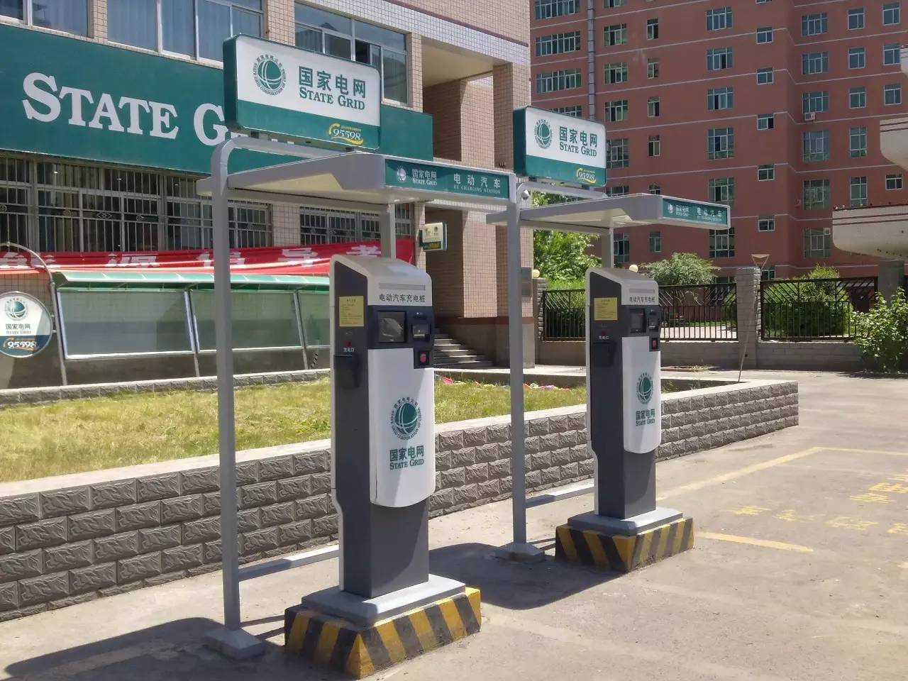 四巨頭瓜分北京公共充電樁市場 低使用率背后的盈利困局