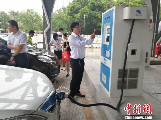 廣東電網(wǎng)計劃投資27億元完善電動汽車充電網(wǎng)絡