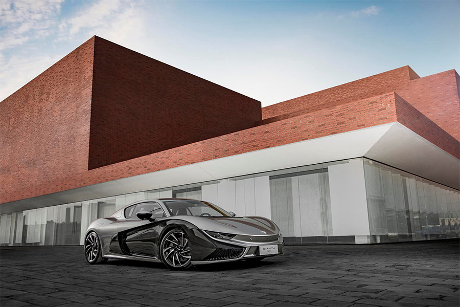 前途汽車首款量產車——前途K50下線 前途汽車首款量產車——前途K50下線