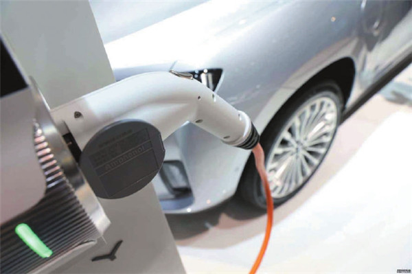 國補加速退坡 新能源汽車地補應向何處去