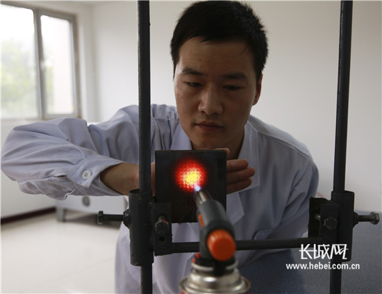 秦皇島開發區：石墨烯“三防”涂層技術填補國內空白