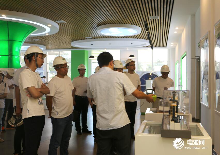 電池百人會企業家一行參觀考察青島華世潔環保科技有限公司