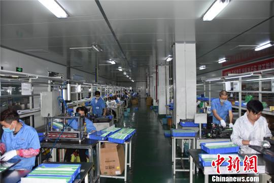 金海湖新區貴航新能源鋰電池項目生產車間。畢節市投資促進局供圖