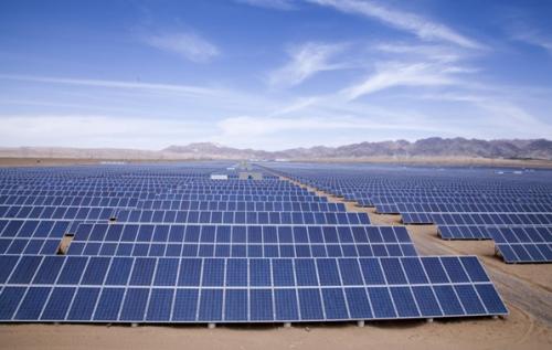 前八月工業硅、多晶硅價格先揚后抑 硅業降本加速光伏平價上網