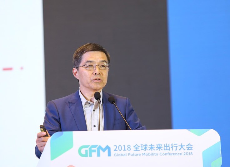 中國科學(xué)院院士、中國電動(dòng)汽車百人會(huì)執(zhí)行副理事長歐陽明高