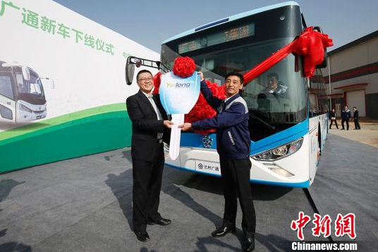 董明珠斥巨資在蘭州新區打造的新能源汽車正式投產