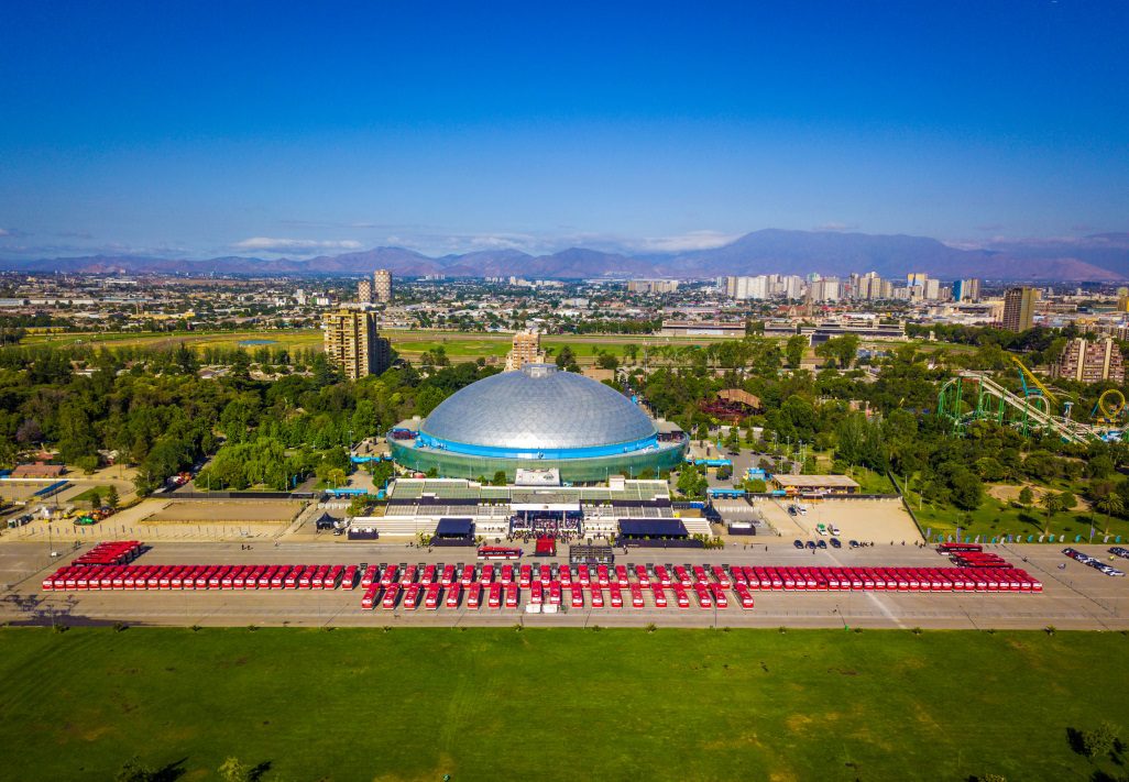 比亞迪100臺純電動大巴在圣地亞哥完美交付