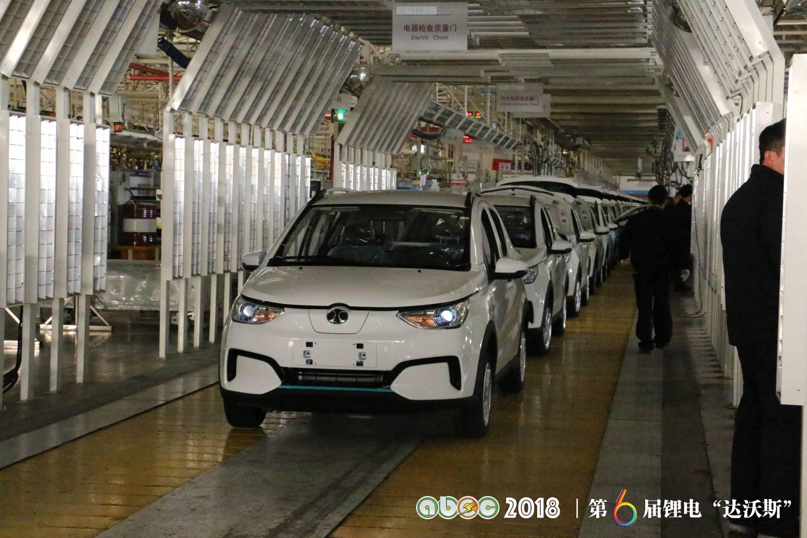 新能源汽車補貼退坡倒計時 行業盼盡早出細則