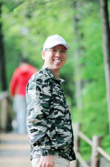 深圳市時代高科技設備股份有限公司董事長田漢溶