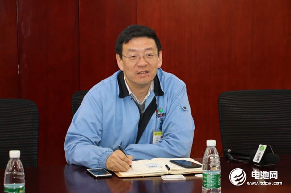 中國電池新能源產業鏈調研團一行參觀調研力神蘇州工廠