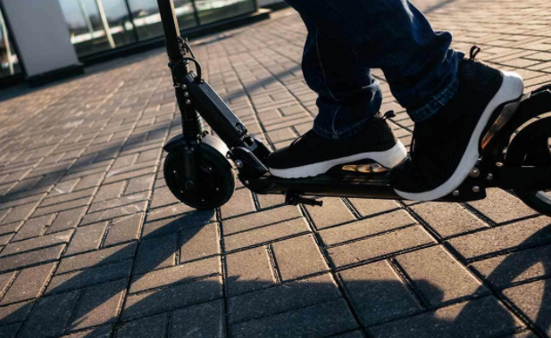 電動(dòng)滑板車