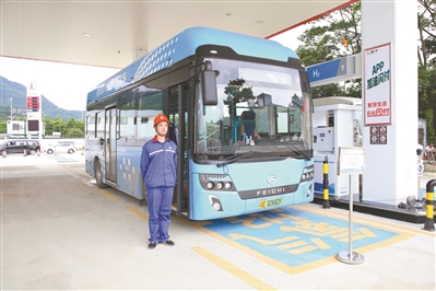 全國首座油氫合建站啟用 日加氫能力達到500kg