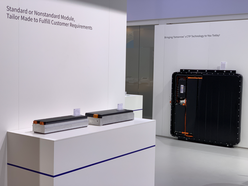 蜂巢能源展出的模組產(chǎn)品