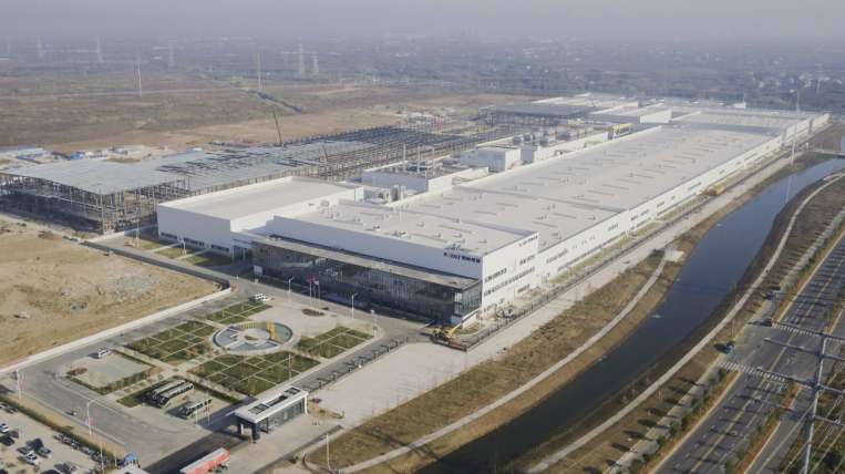 重磅！蜂巢能源首個(gè)高速疊片電池工廠11月底將投產(chǎn)