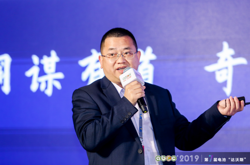 佛山市金銀河智能裝備股份有限公司董事、副總裁稂湘飛