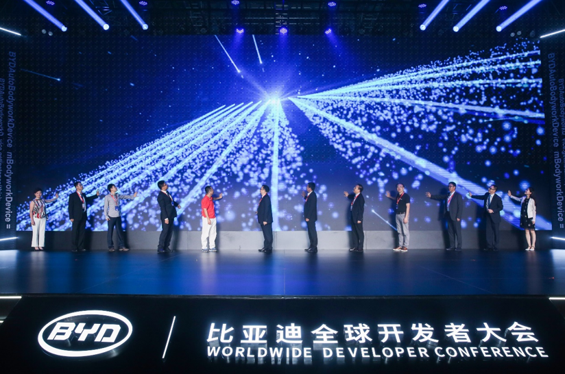 2018年，比亞迪舉辦了汽車發展史上的首次全球開發者大會