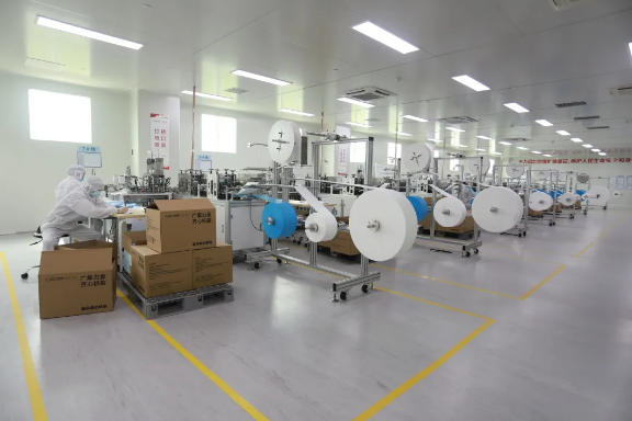 廣汽自制口罩無(wú)塵車(chē)間生產(chǎn)線