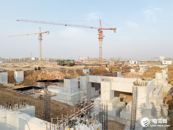 中國電池新能源產業鏈調研團一行參觀調研中國航天科工新能源產業園