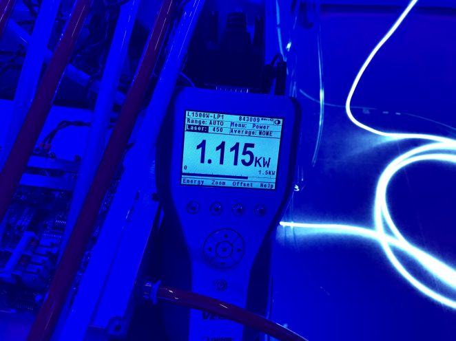 國內首款自主研發高功率千瓦級藍光激光器