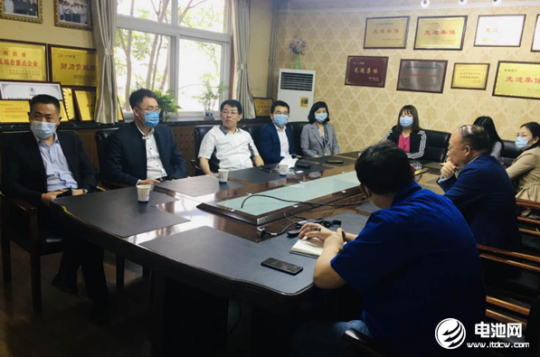 中國電池新能源產業鏈調研團一行與航天華陽相關領導交流、座談
