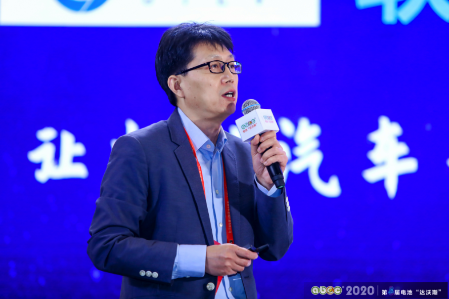 聯(lián)合新能源汽車有限公司董事長(zhǎng)/創(chuàng)始人劉同鑫