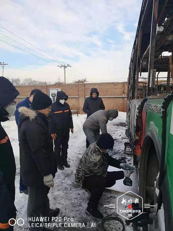 亞星客車電動公交充電起火  消防部門：電池加熱系統(tǒng)異常所致