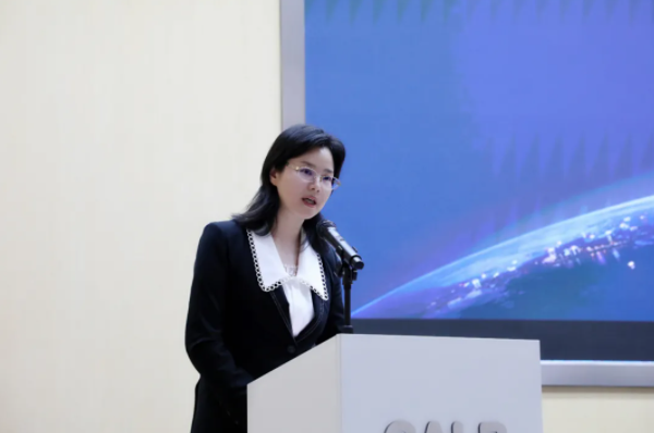 中航鋰電與成都經開區簽署項目合作框架協議 中航鋰電與成都經開區簽署項目合作框架協議