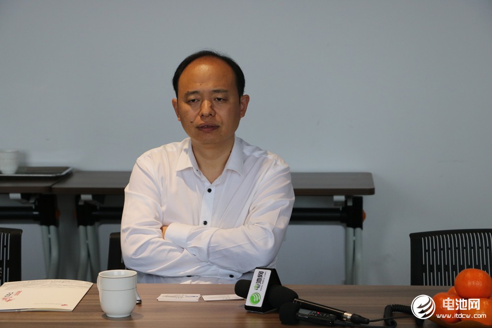 中國電池新能源產(chǎn)業(yè)鏈調(diào)研團(tuán)一行參觀考察湖州昆侖