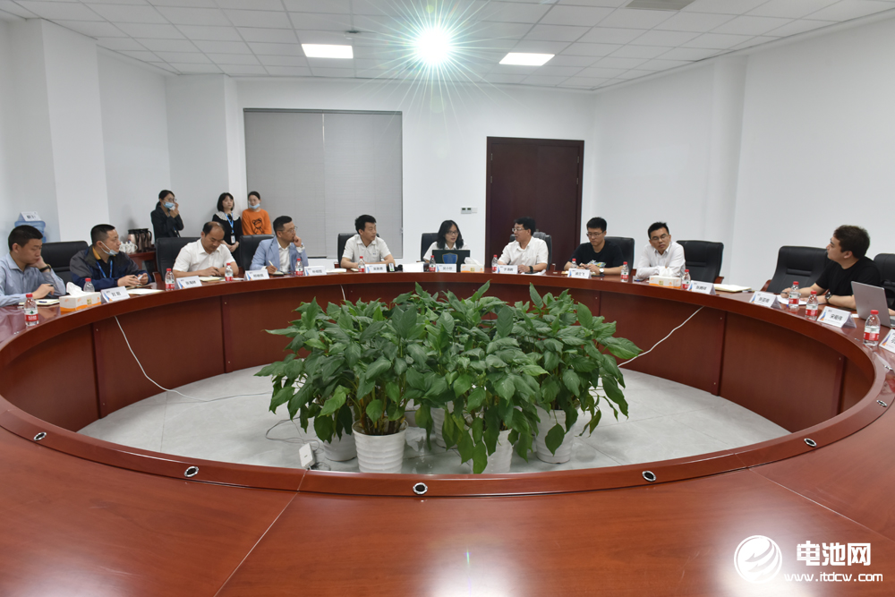 2021年中國電池新能源產業鏈調研團一行參觀考察貝特瑞集團江蘇工廠