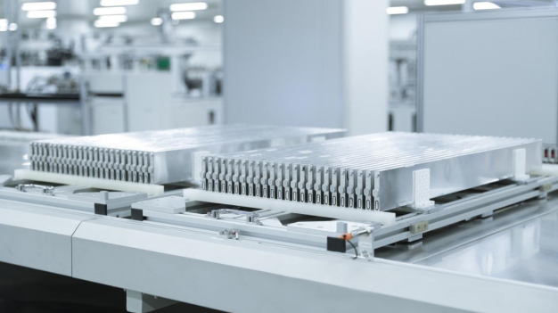 圖注：比亞迪刀片電池解決消費者最關(guān)心的安全痛點