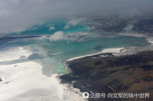 空中看扎不耶鹽湖