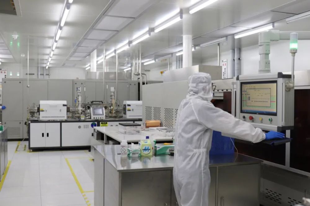 劉忠范院士：后摩爾時代，請“放過”石墨烯