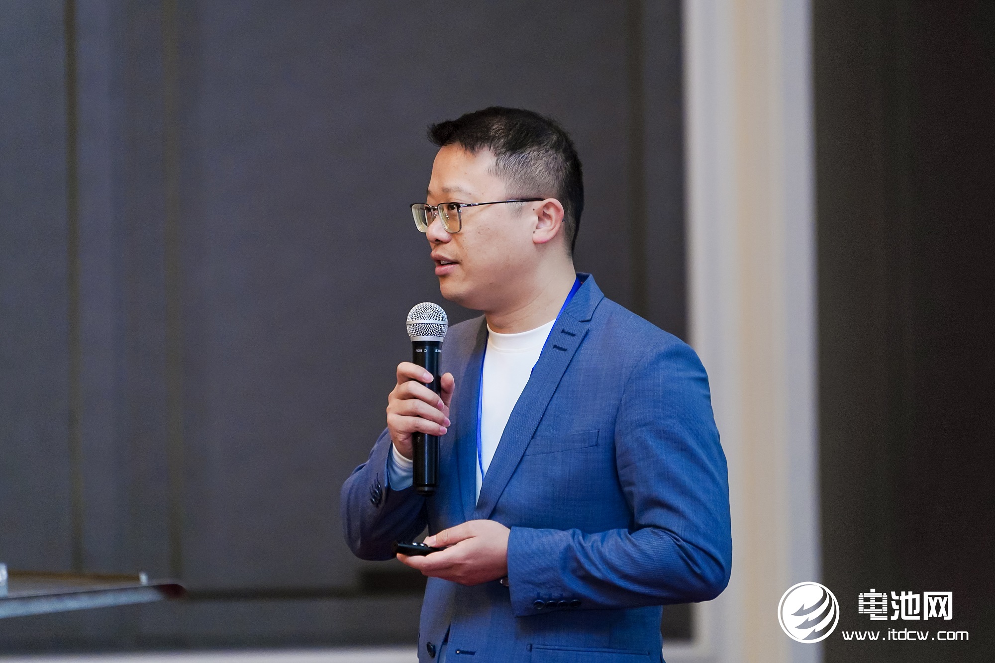 動力電池,無鈷電池,蜂巢能源,企業家峰會 動力電池,無鈷電池,蜂巢能源,企業家峰會