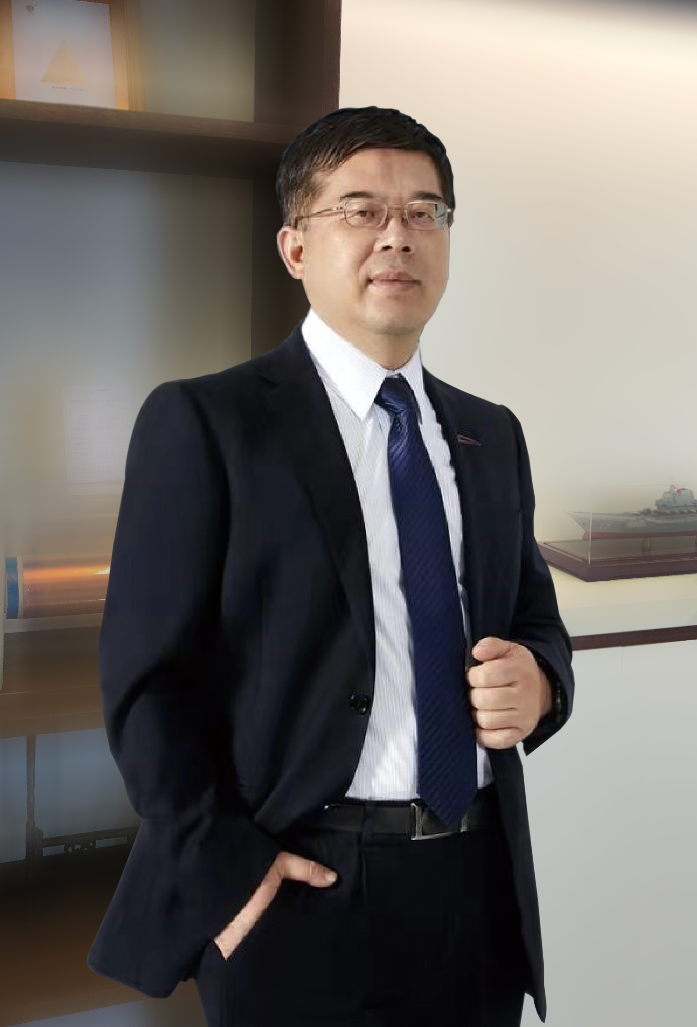 深圳龍電華鑫控股集團(tuán)股份有限公司 董事長(zhǎng)/總裁 曾祥新