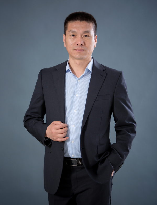  青島藍科途膜材料有限公司 執行董事 楊波