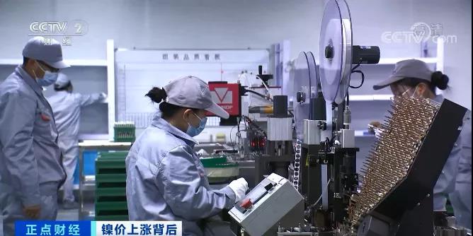 訂單量暴漲360%！產(chǎn)能拉滿仍供不應(yīng)求！原料價(jià)格漲漲漲，未來(lái)怎么走？