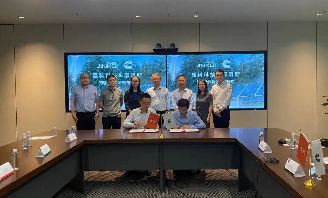 雄韜氫雄配套！國內首臺氫能裝載機下線