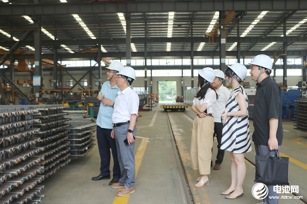 中關村新型電池技術創(chuàng)新聯(lián)盟秘書長于清教一行參觀調研凱能科技