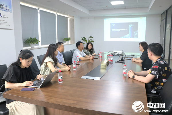 中關(guān)村新型電池技術(shù)創(chuàng)新聯(lián)盟秘書長(zhǎng)于清教一行參觀調(diào)研金保利