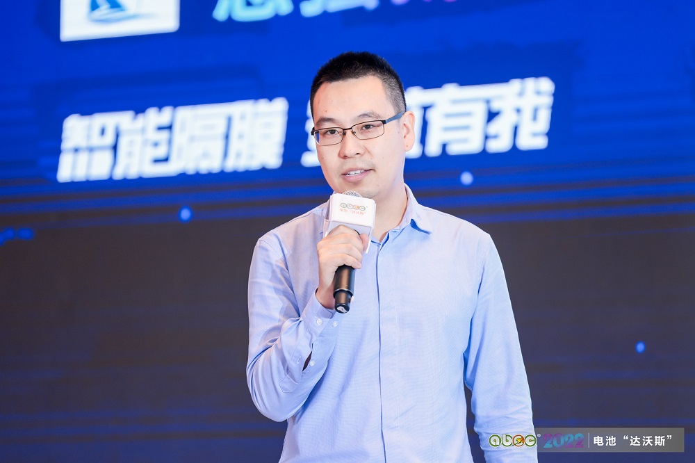 中信證券股份有限公司研究部副總裁、新能源汽車(chē)分析師李鷂